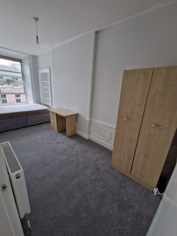 Room Clerk Street in City of Edinburgh