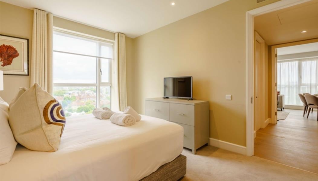 Flat Westferry Circus in Greater London