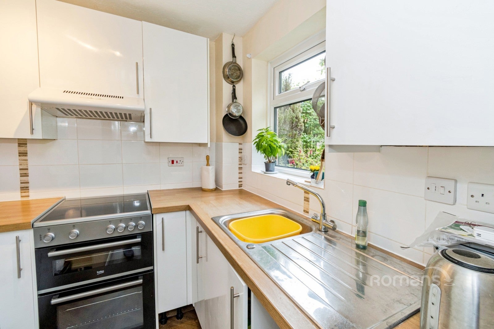 House Lowden Close in Winchester