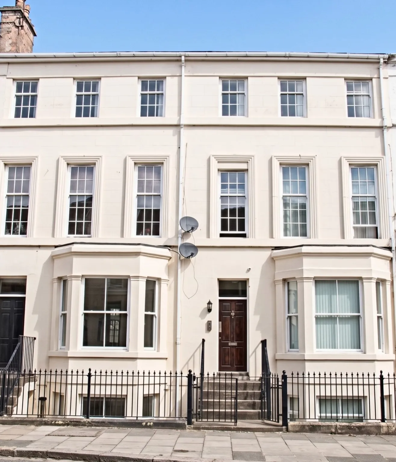 Flat Devonshire Road West in Liverpool