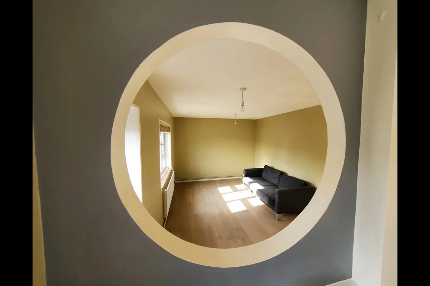Flat Melrose Gardens in Greater London