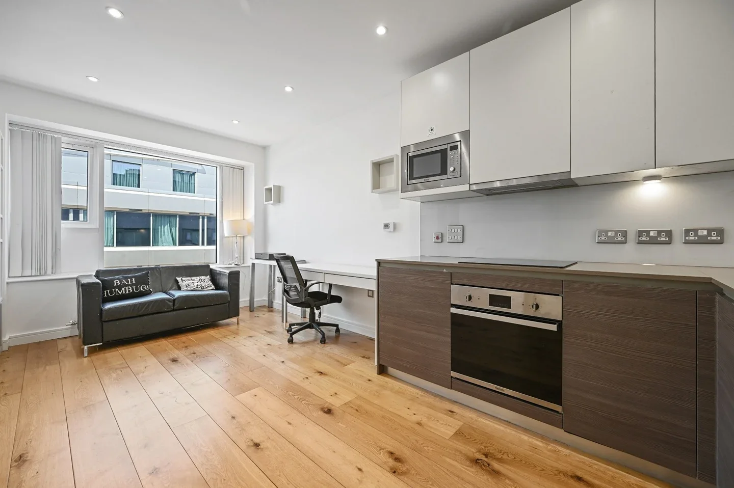 Flat Balfour Road in Greater London