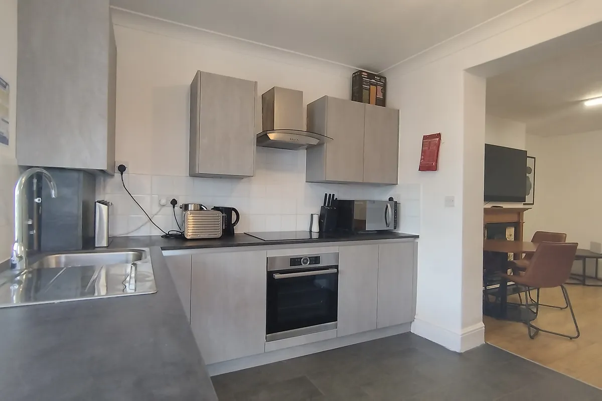House Olive Road in Greater London