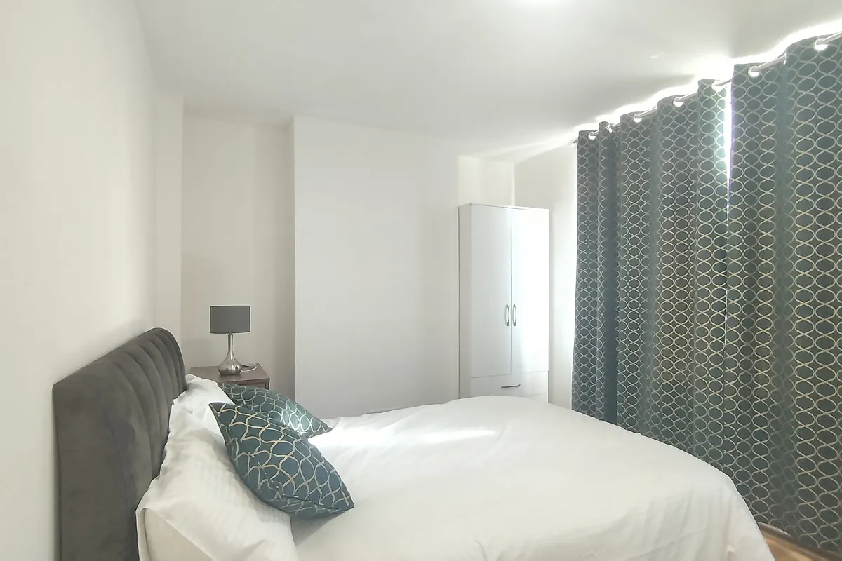 House Olive Road in Greater London