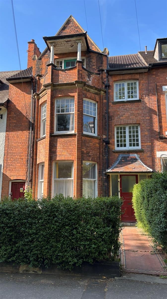 Room Westbourne Avenue in Hull