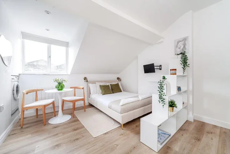 Flat Finsbury Park Road in Greater London