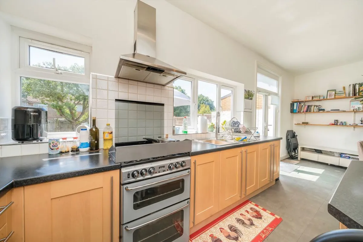 House Cuckoo Lane in Greater London