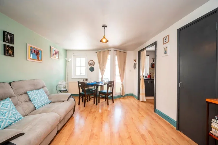 Flat Reginald Road in Greater London