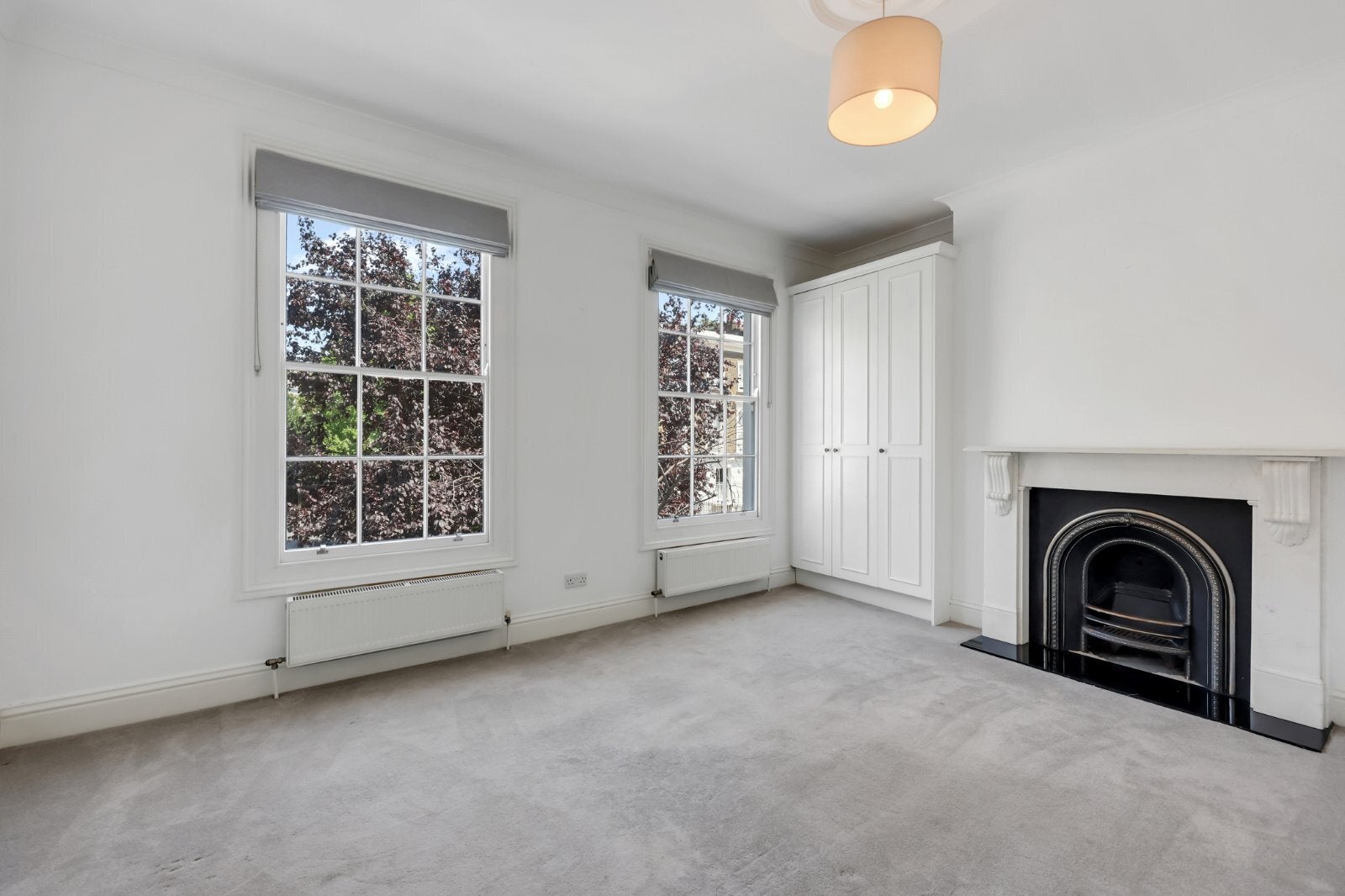 House Oval Road in Greater London