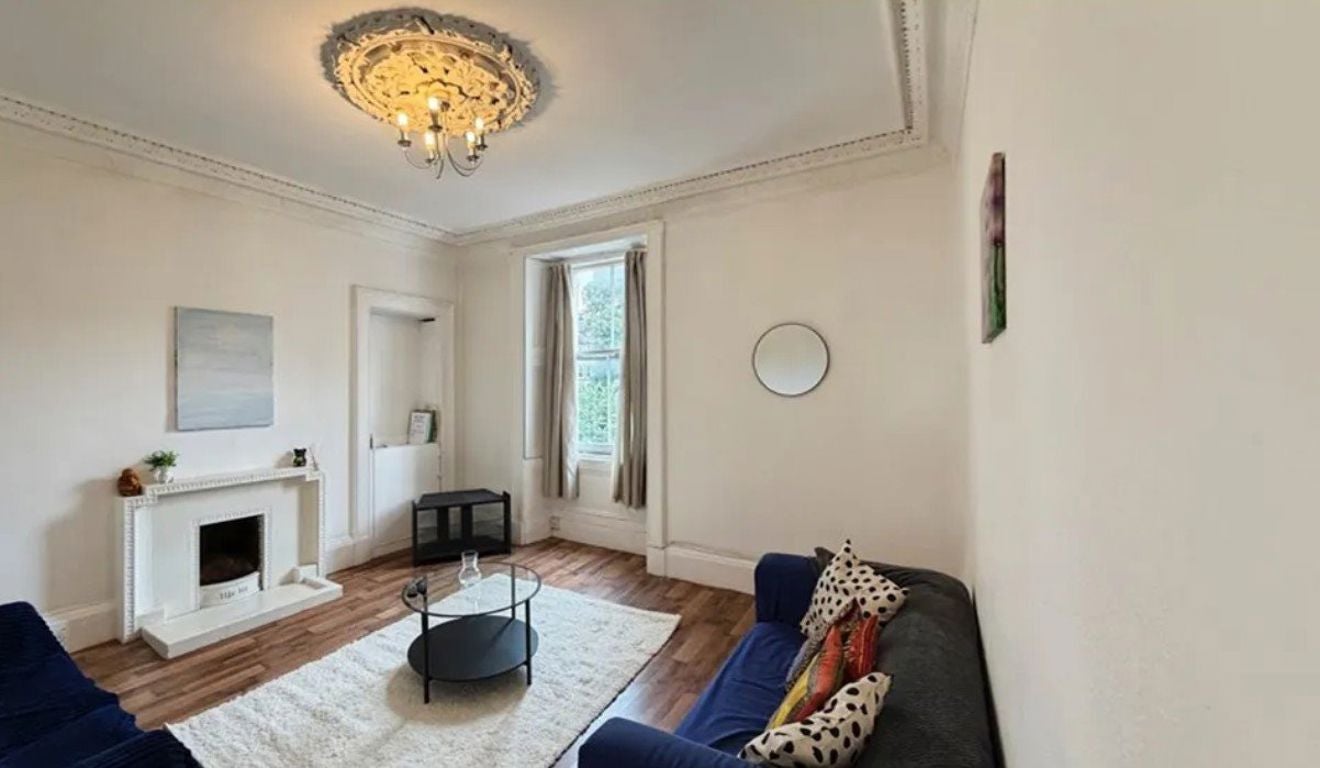 Flat Dudhope Street in Dundee