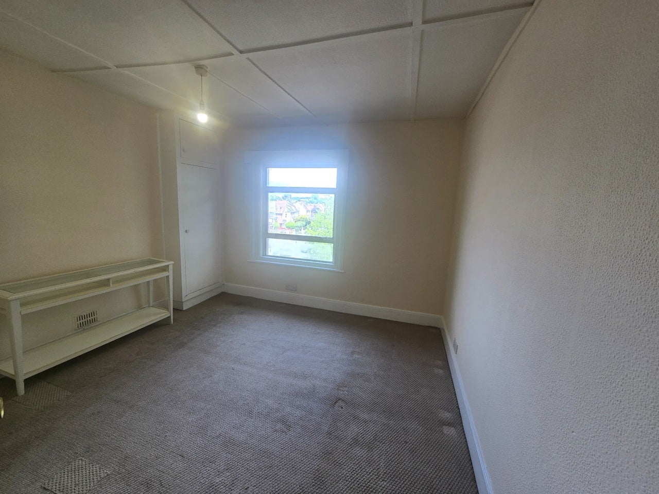 Flat Lower Addiscombe Road in Greater London