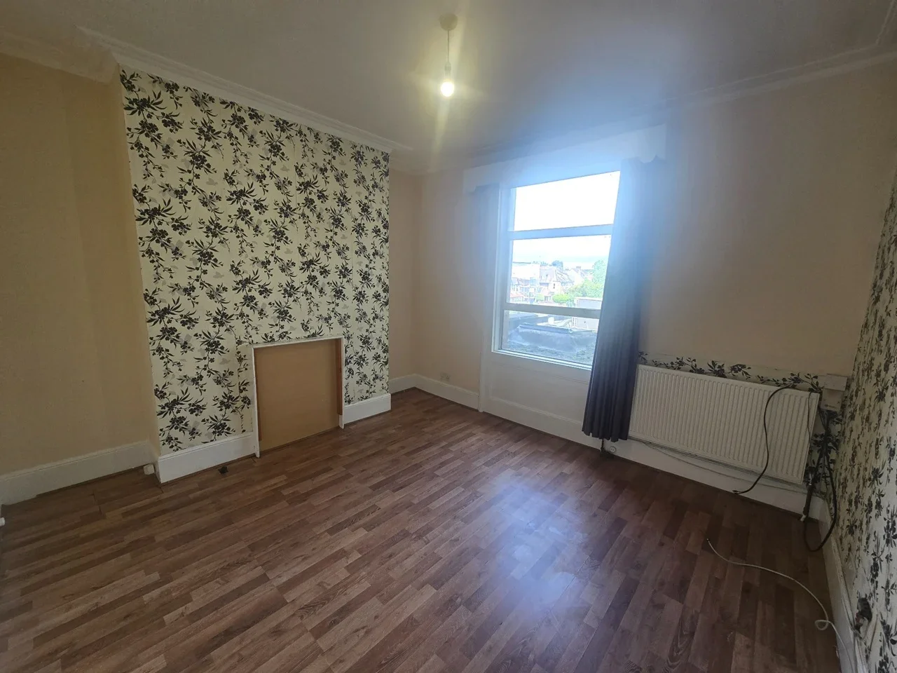 Flat Lower Addiscombe Road in Greater London