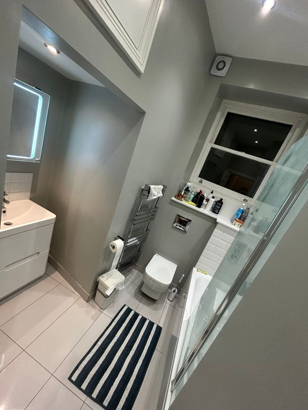 Room Fitz-George Avenue in Greater London
