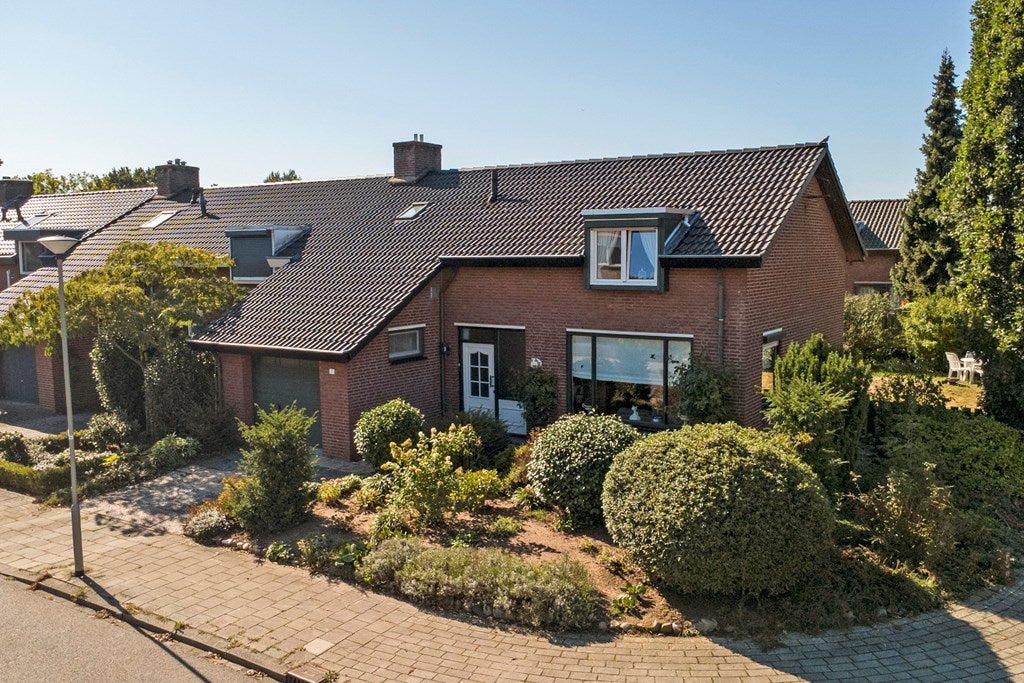 Hoekwoning te koop: Haakeskamp 2, Linne