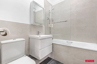Flat Fulham Road in Greater London