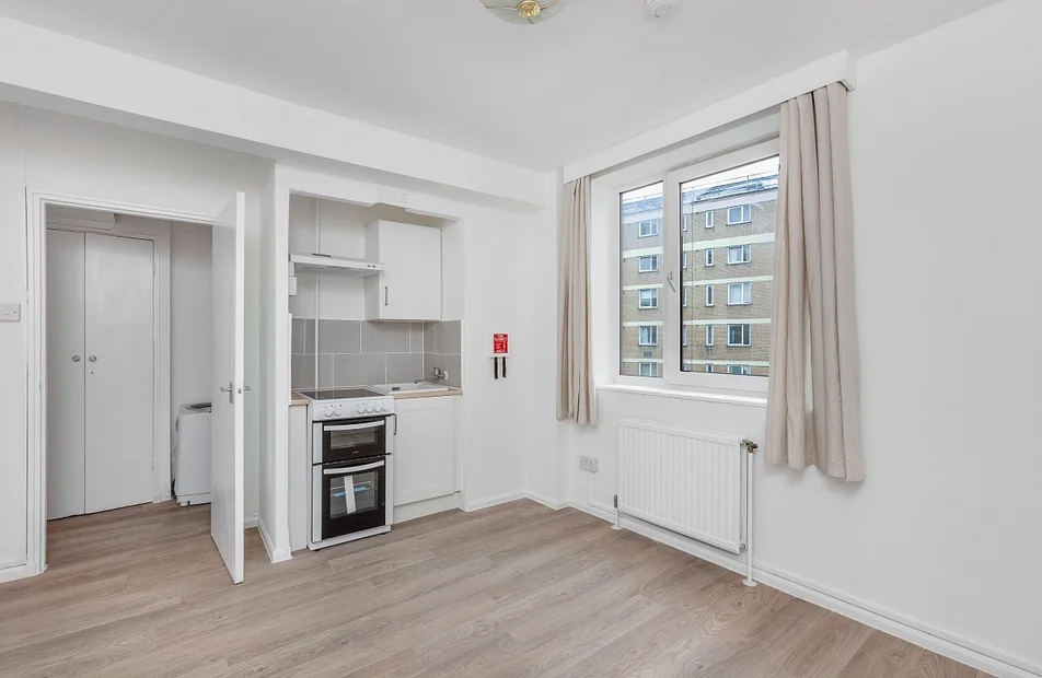 Flat Petyward in Greater London