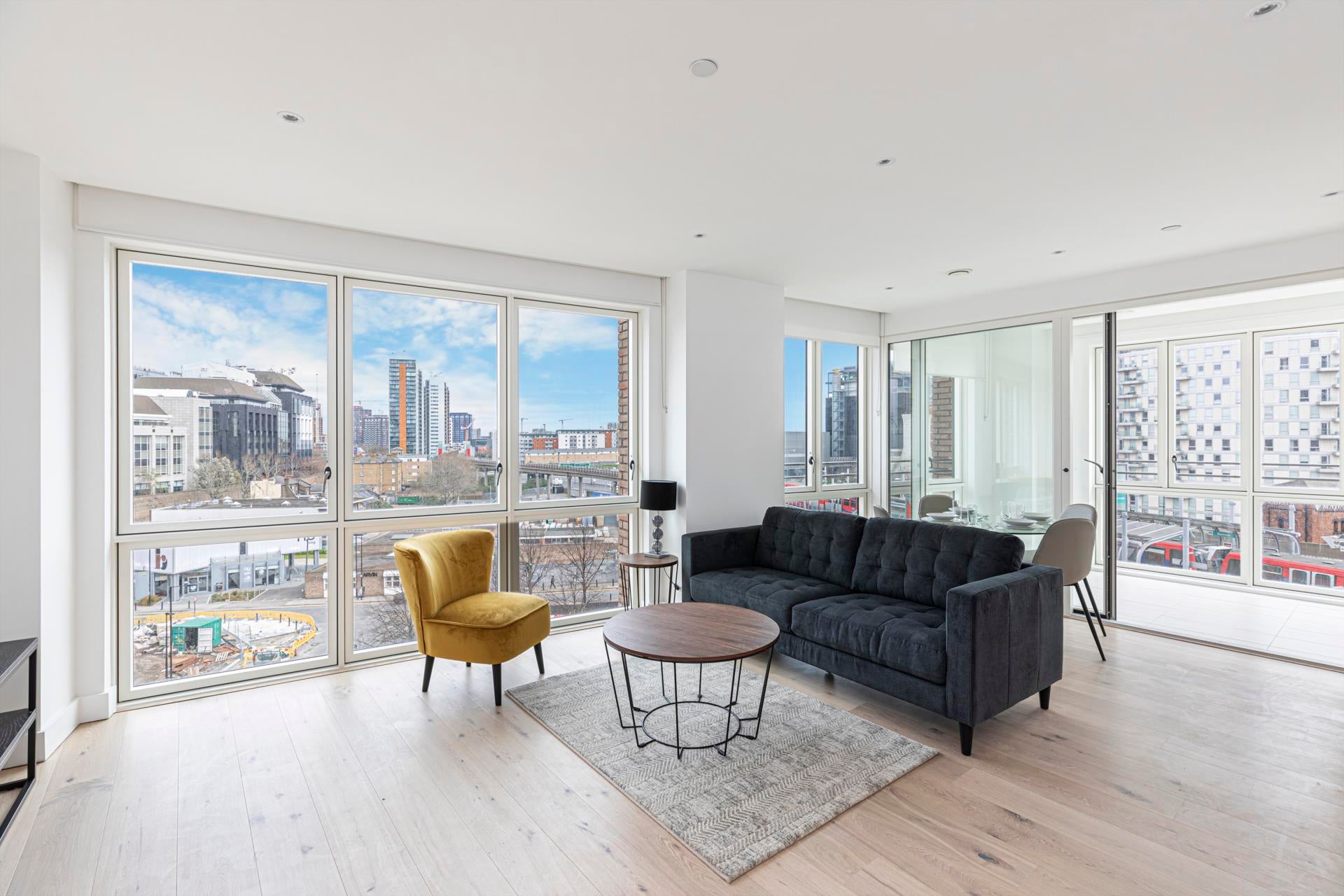 Flat Arniston Way in Greater London
