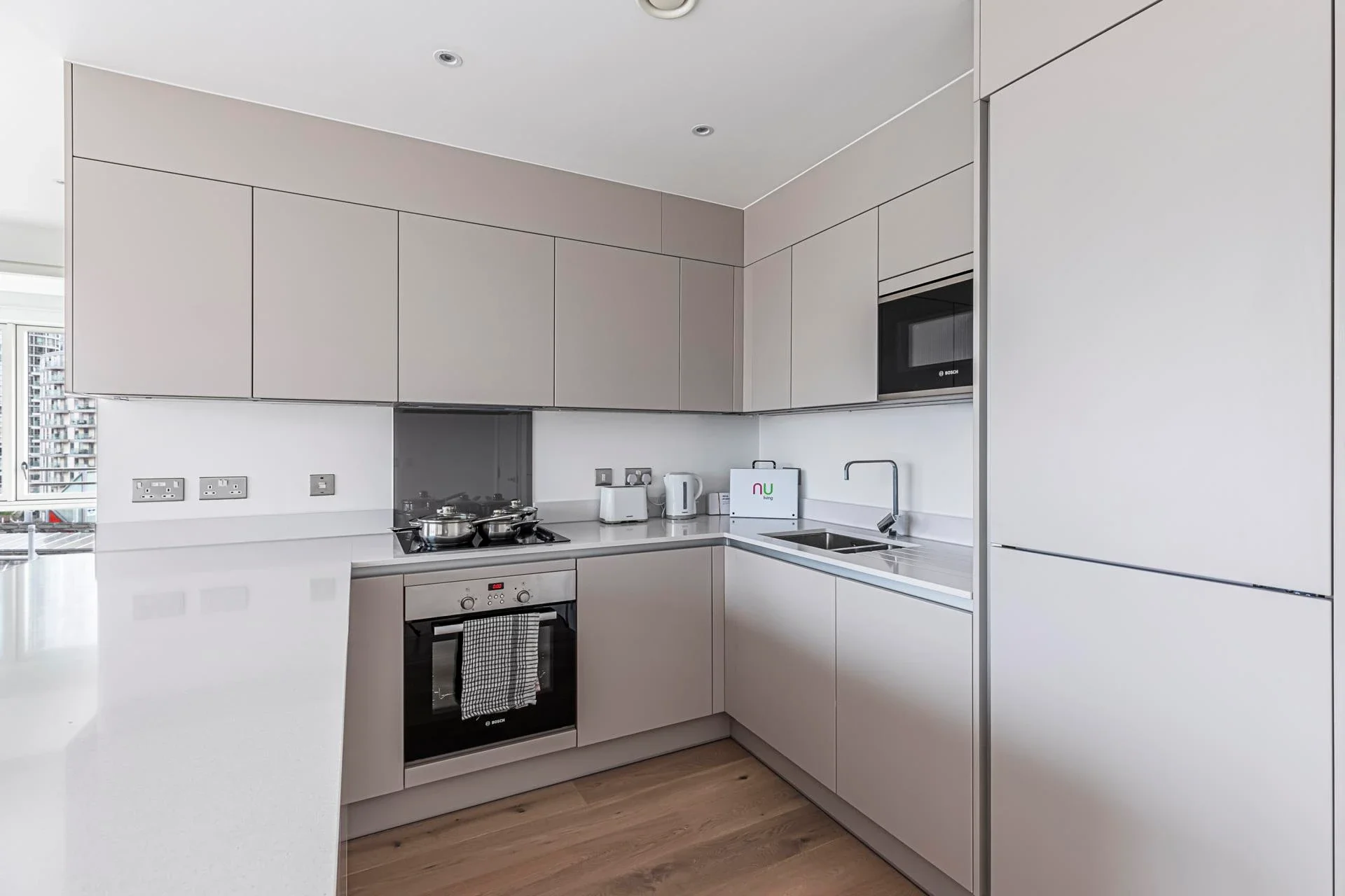 Flat Arniston Way in Greater London