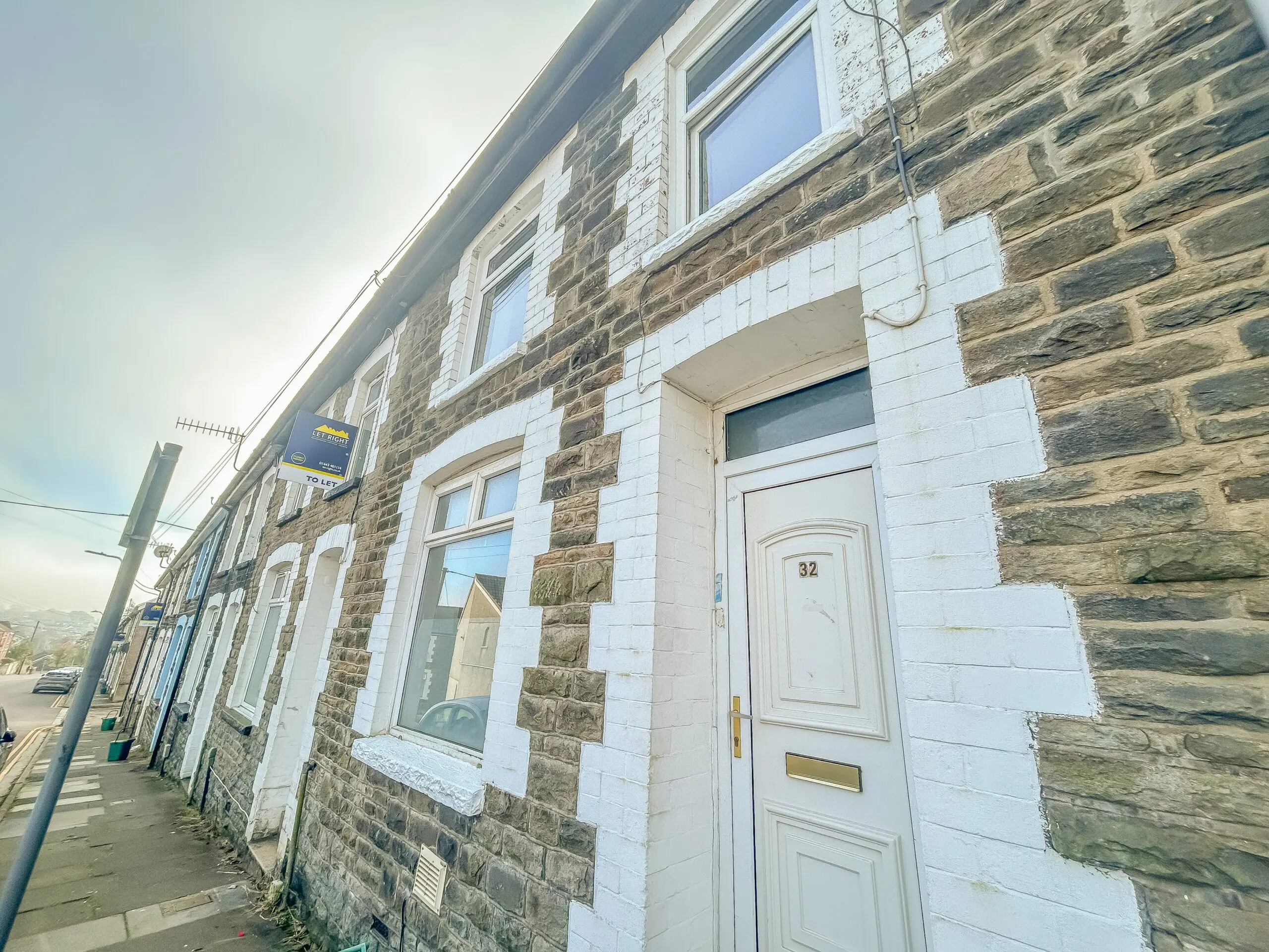 Room Brook Street in Pontypridd