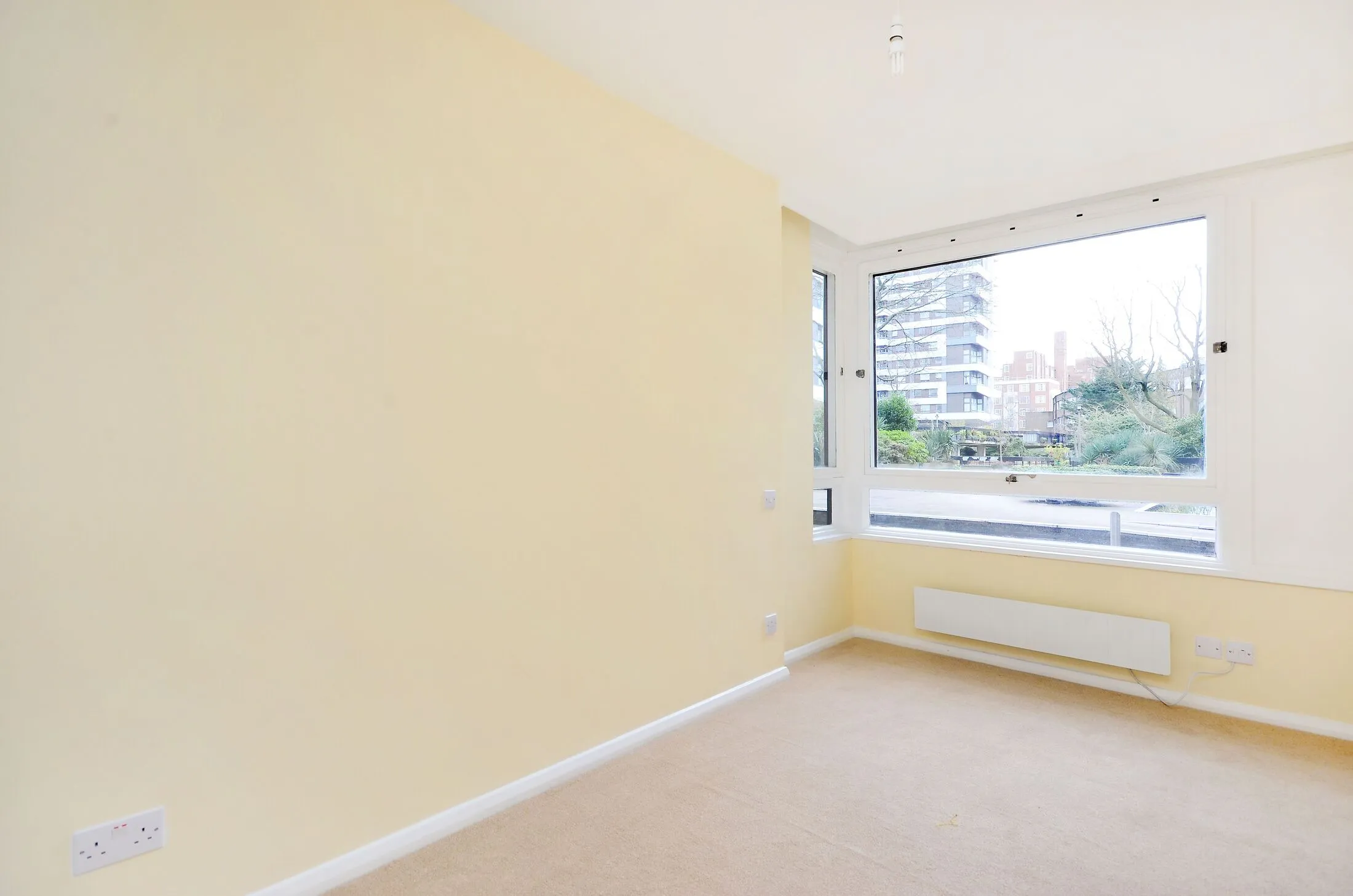 Flat Norfolk Crescent in City of Westminster