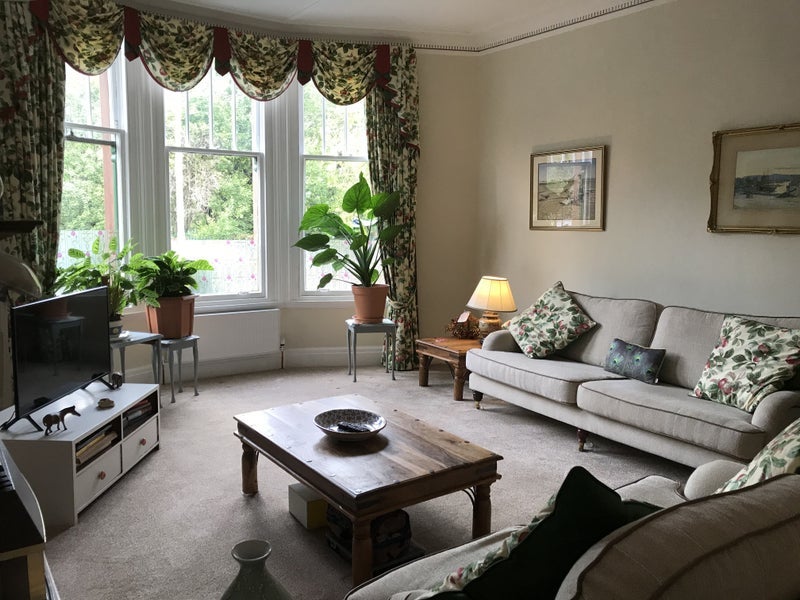 Room Fotheringay Road in Glasgow