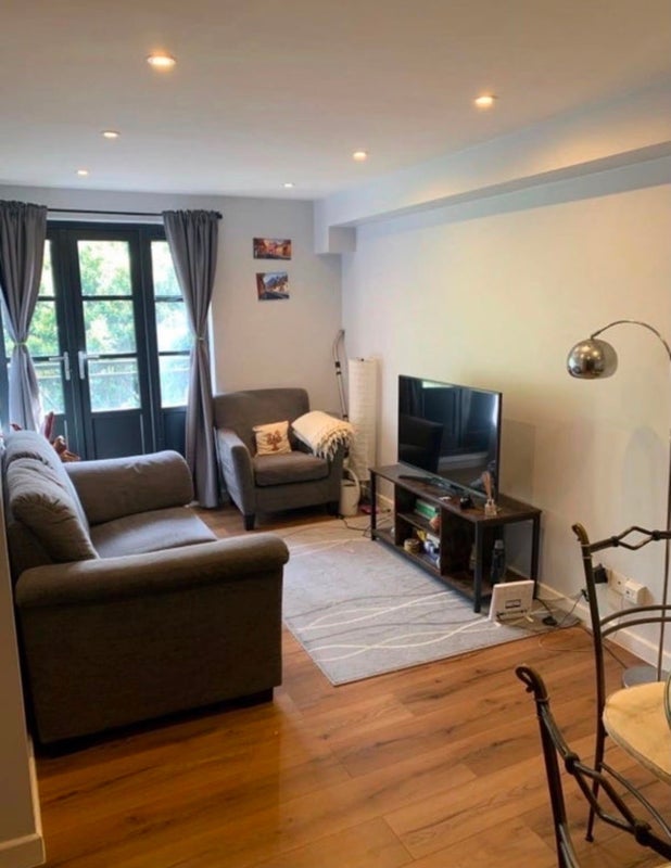 Room Weston Street in Greater London