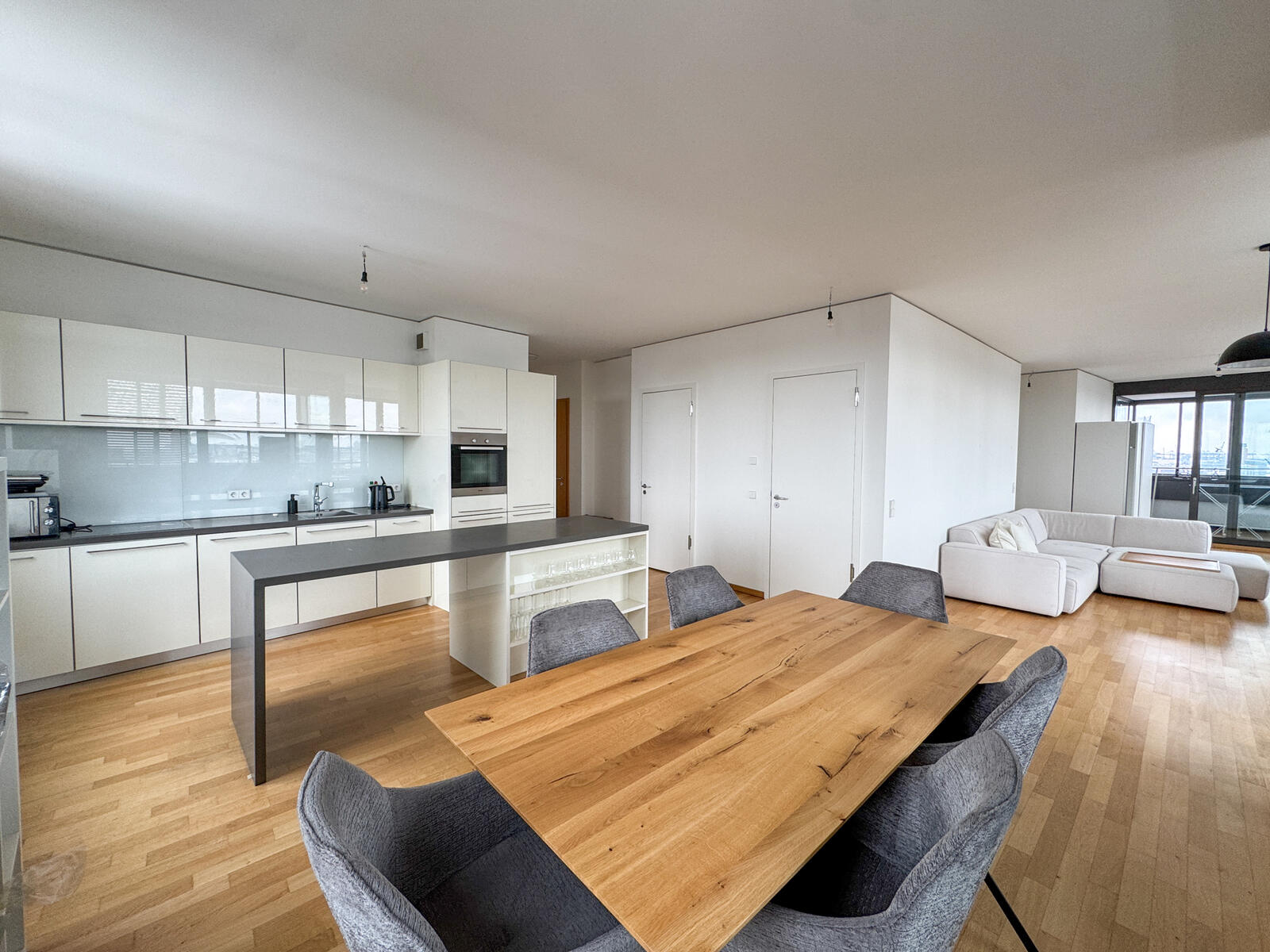 Wohnung Überseeallee in Hamburg