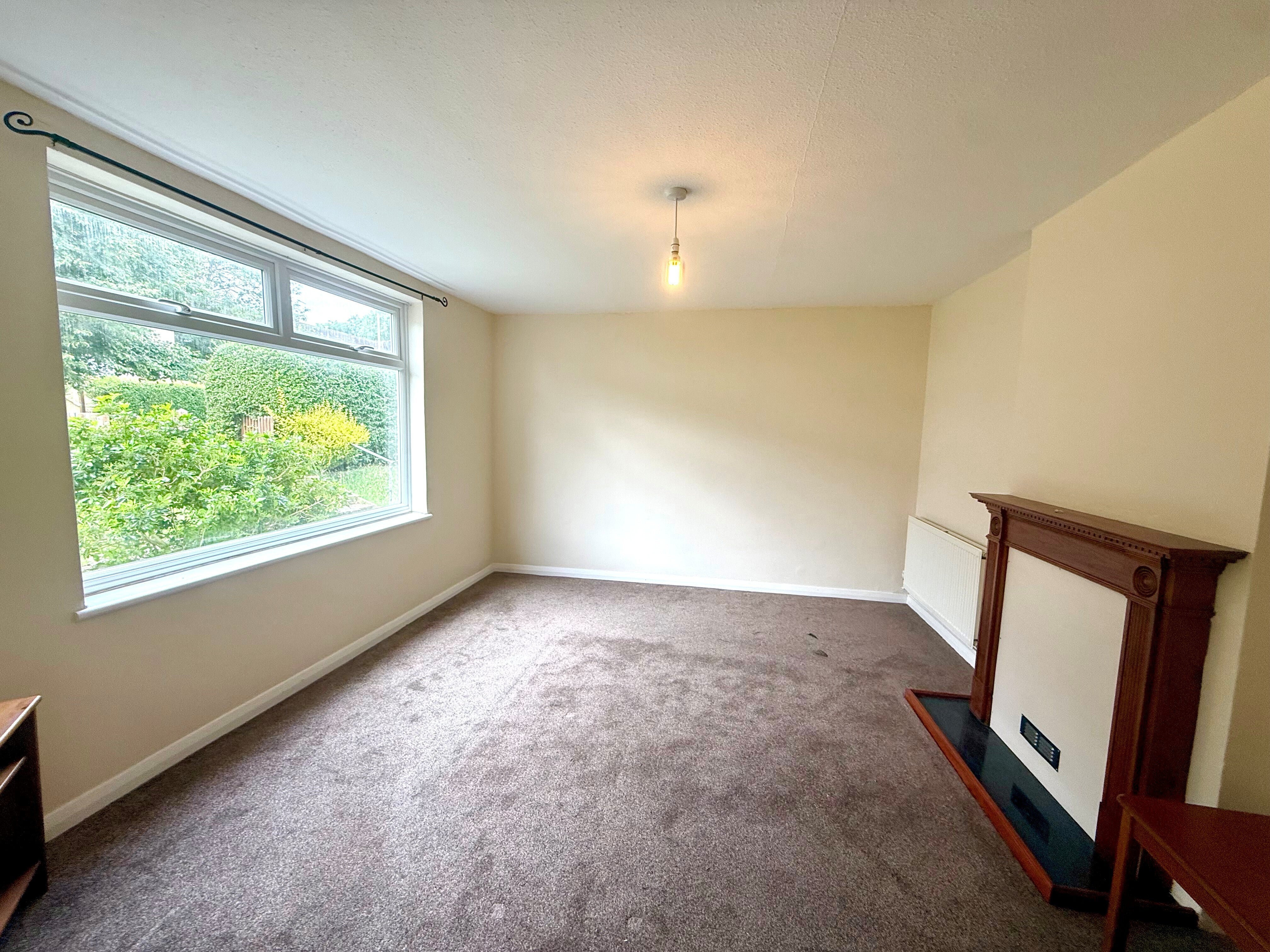 Flat Clarendon Green in Greater London