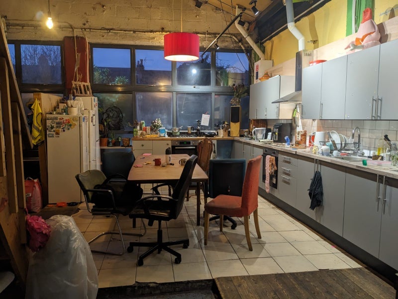 Room Hermitage Road in Greater London