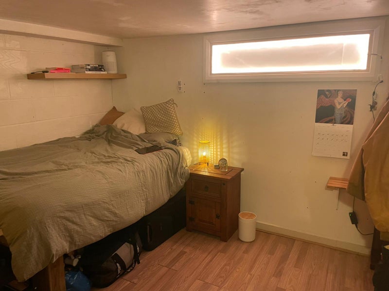 Room Hermitage Road in Greater London