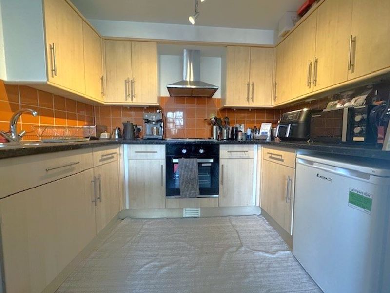Flat Hendre Road in Greater London