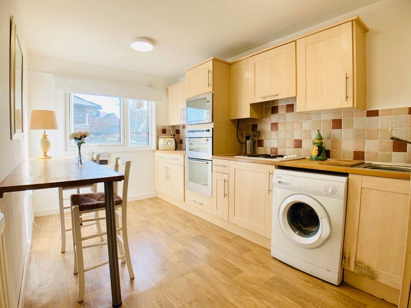 Room Stewart Street in Greater London