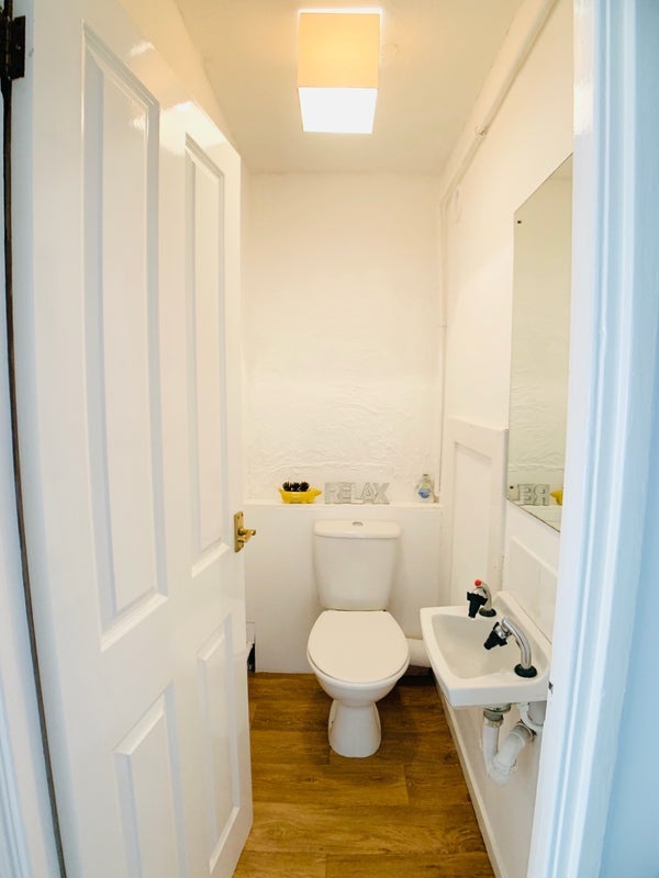 Room Stewart Street in Greater London