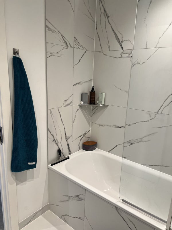Room Kennington Lane in Greater London