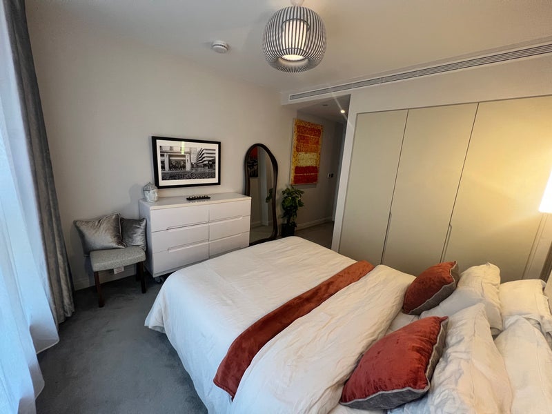 Room Kennington Lane in Greater London