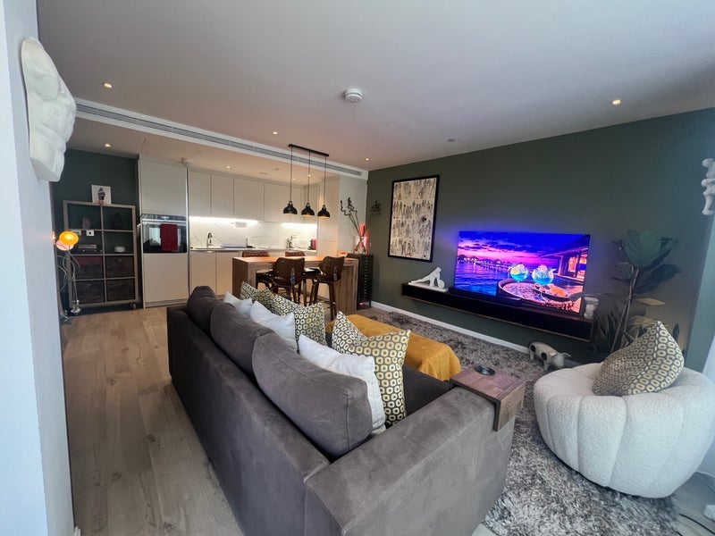 Room Kennington Lane in Greater London
