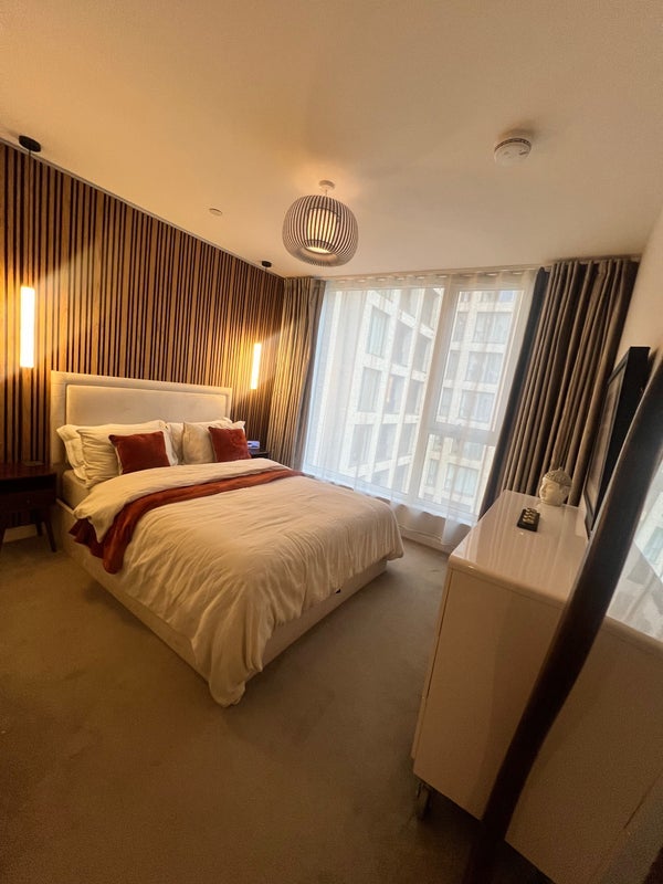 Room Kennington Lane in Greater London