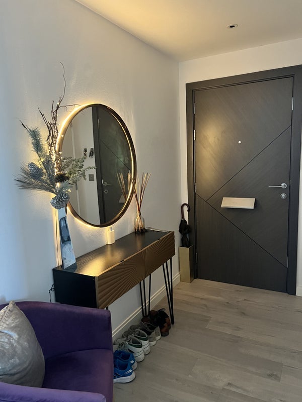 Room Kennington Lane in Greater London