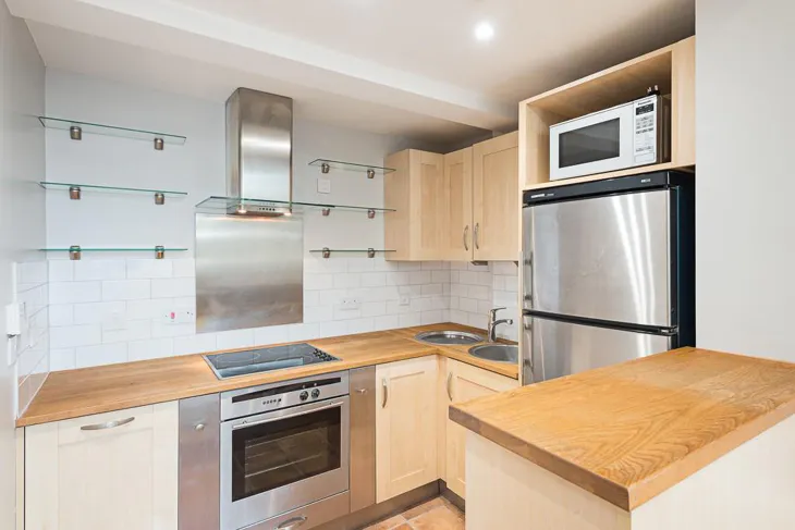 Flat Campden Grove in Greater London