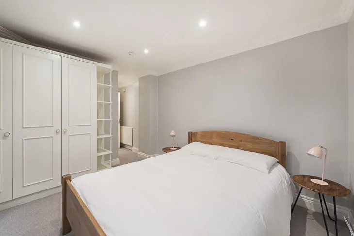 Flat Campden Grove in Greater London