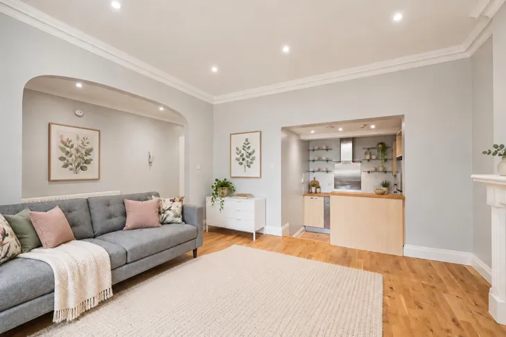 Flat Campden Grove in Greater London