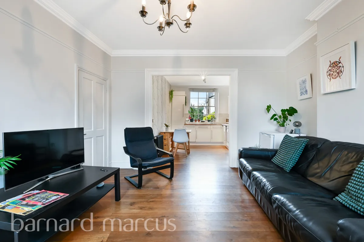 Flat South Lambeth Road in Greater London