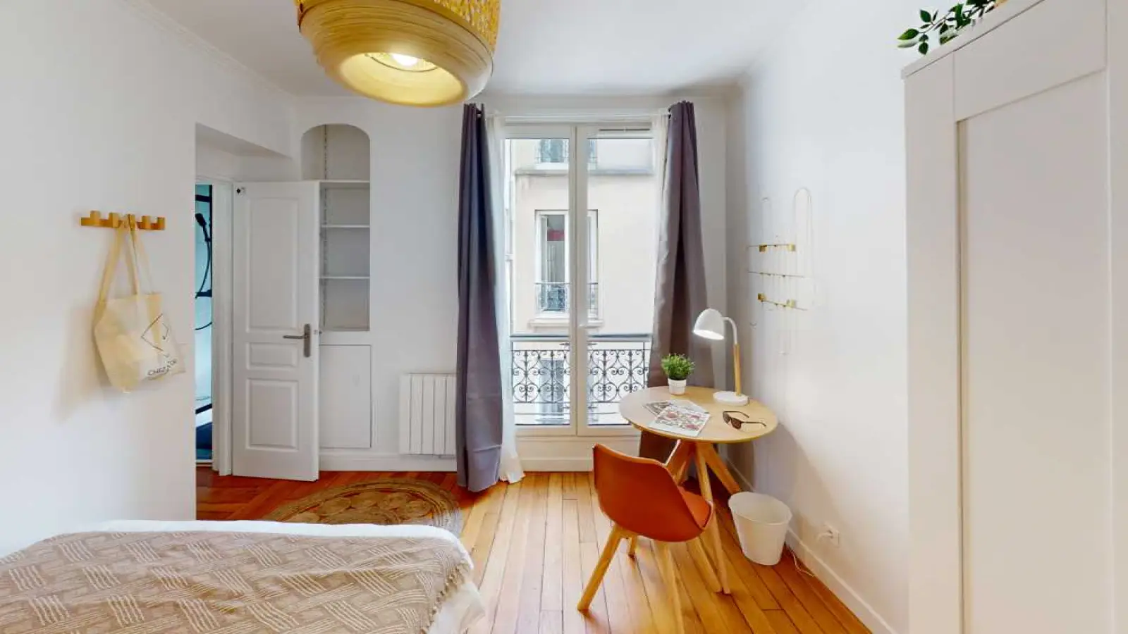 Flat Rue des Cloÿs in Paris