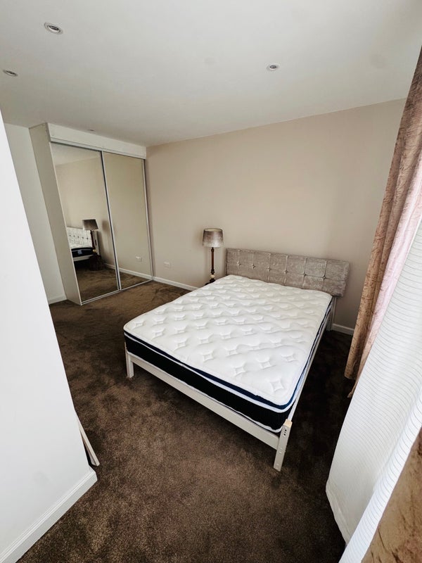 Room Blaise Close in Nottingham