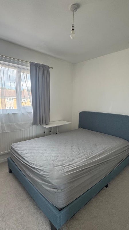 Room Ibbertson Road in Bournemouth