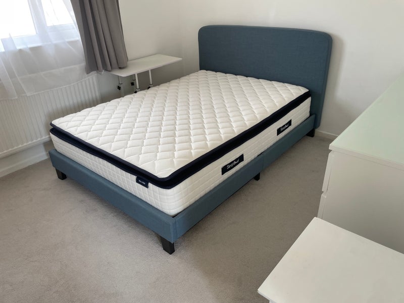 Room Ibbertson Road in Bournemouth
