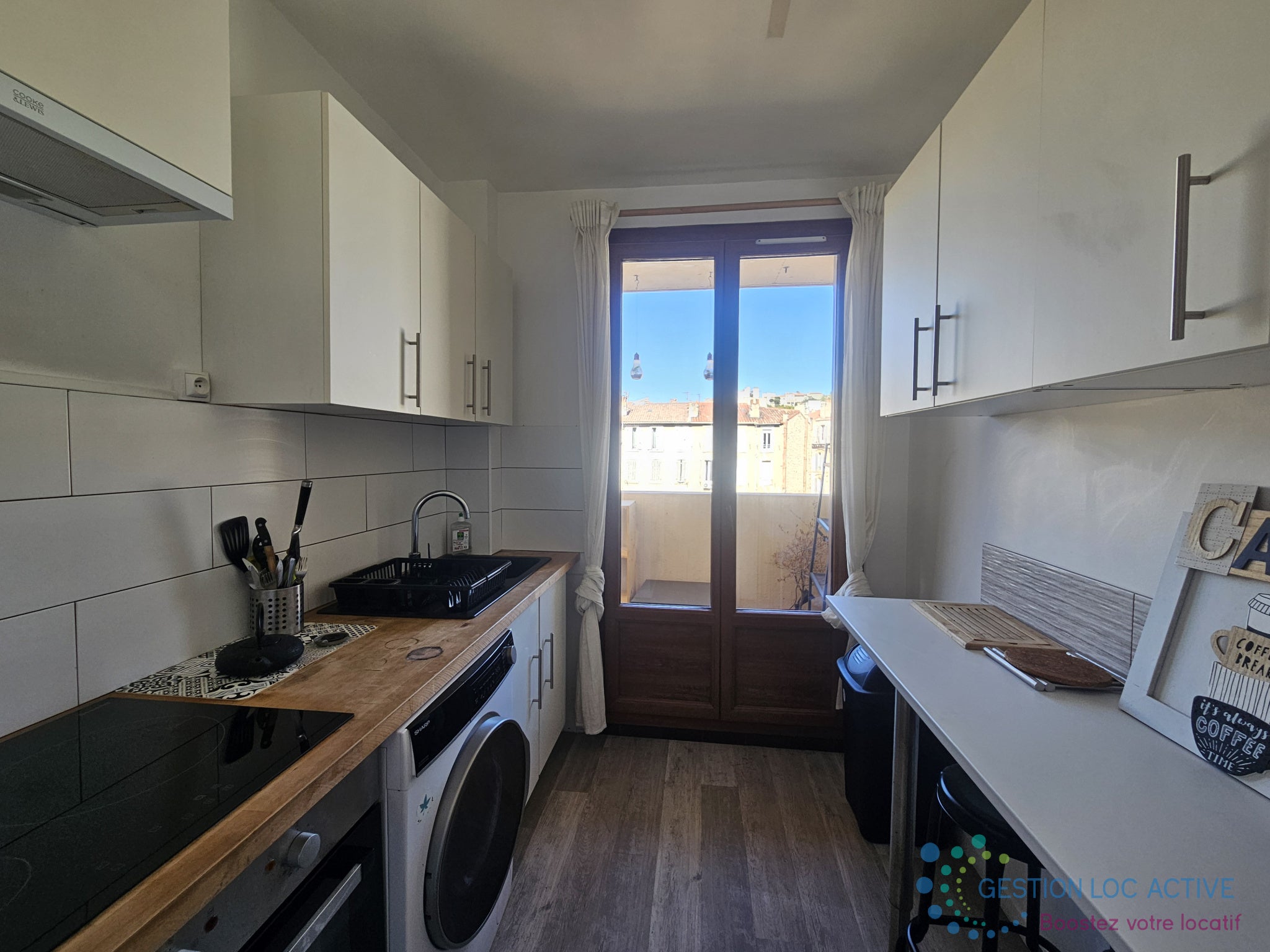 Chambre Rue Charras à Marseille