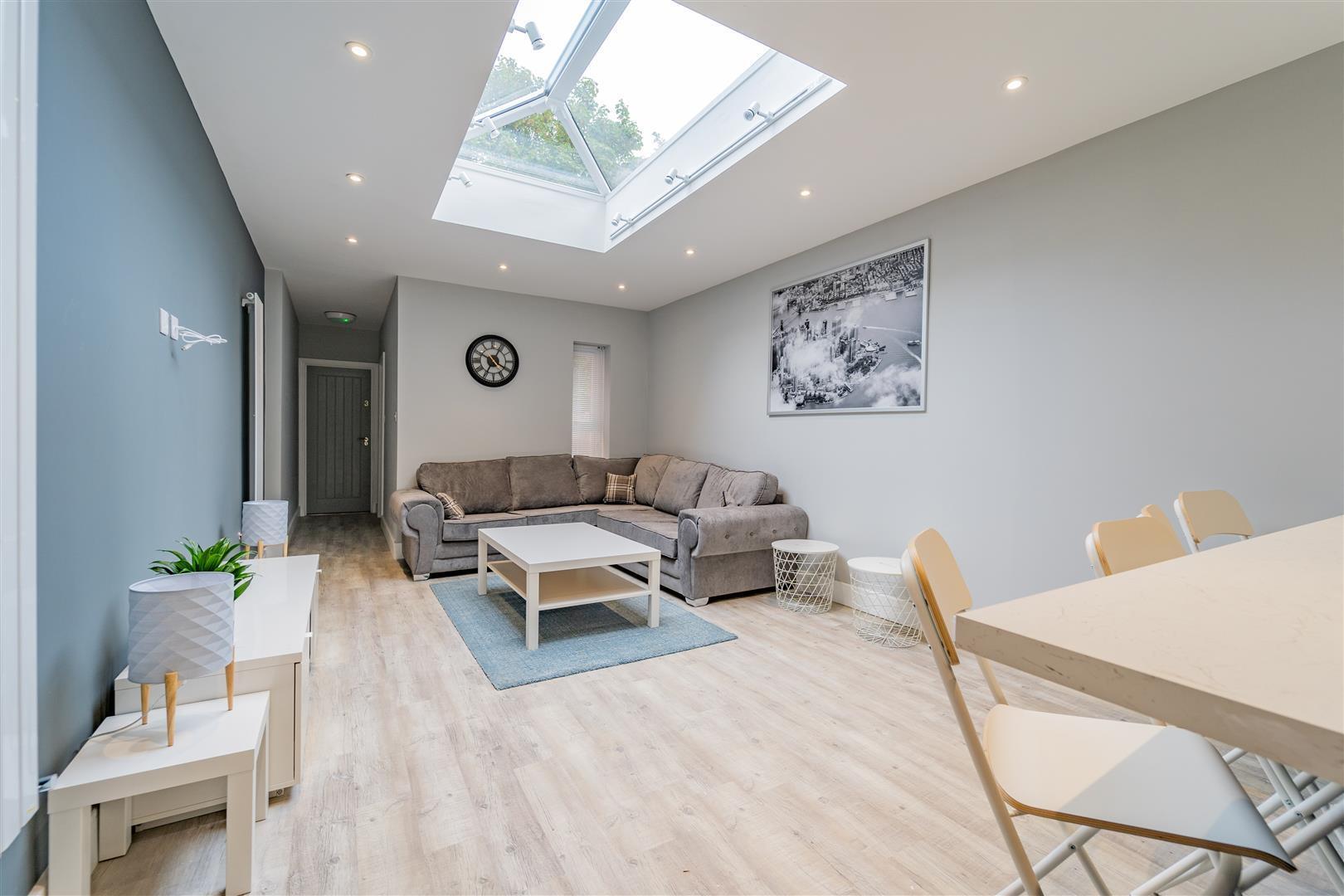 Flat Heeley Road in Birmingham
