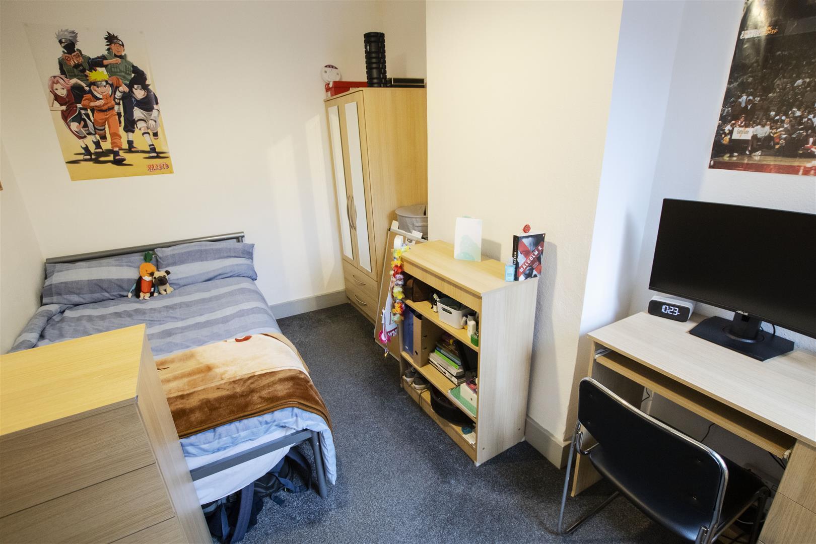 Flat Selly Hill Road in Birmingham