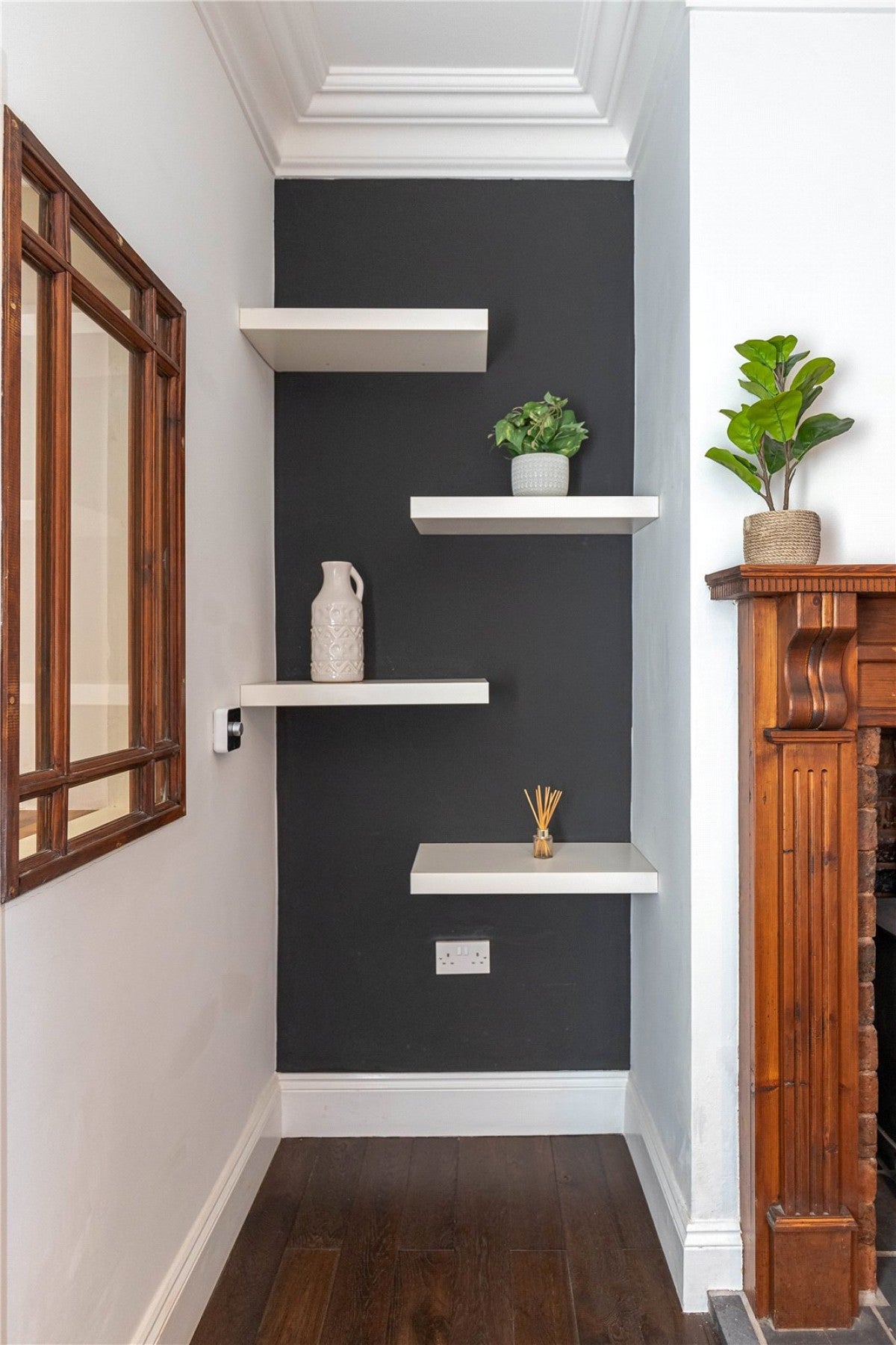 Room Audley Street in Newcastle-under-Lyme
